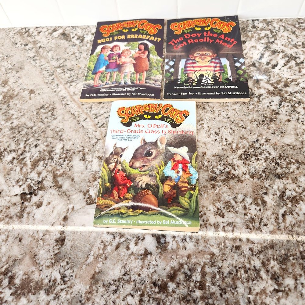 Scaredy Cats set of 3 books reading for ages 6 to 9